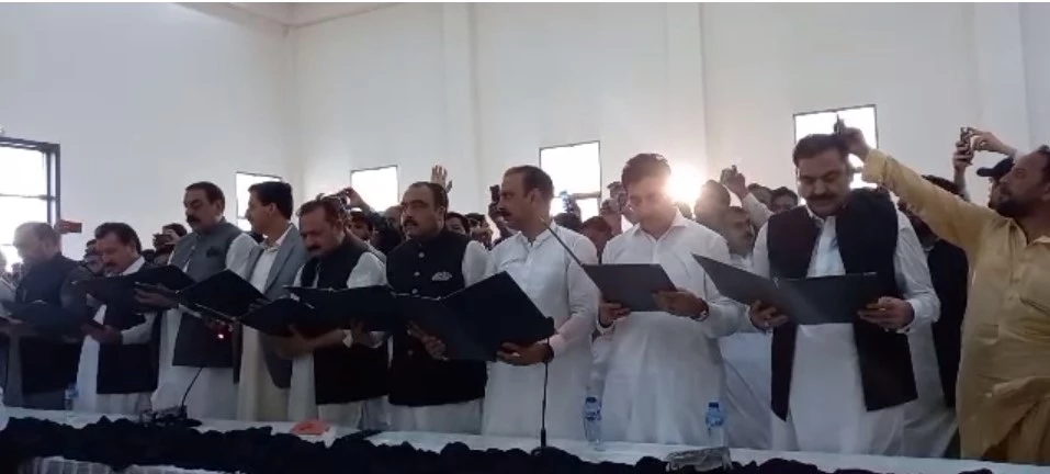 27-member AJK cabinet sworn-in