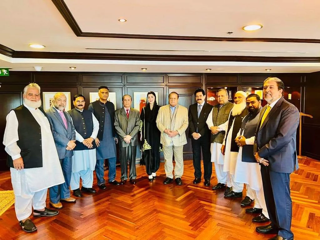 Nawaz Sharif, Maryam hold meeting with PML-N UAE leadership