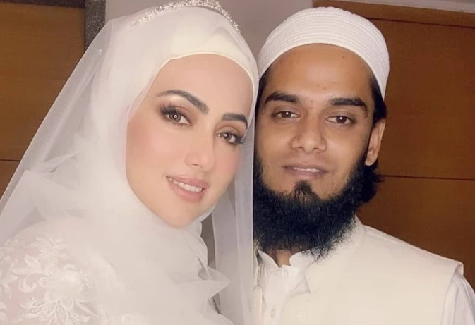 Sana Khan & Mufti Anas welcomes their first Baby BOY