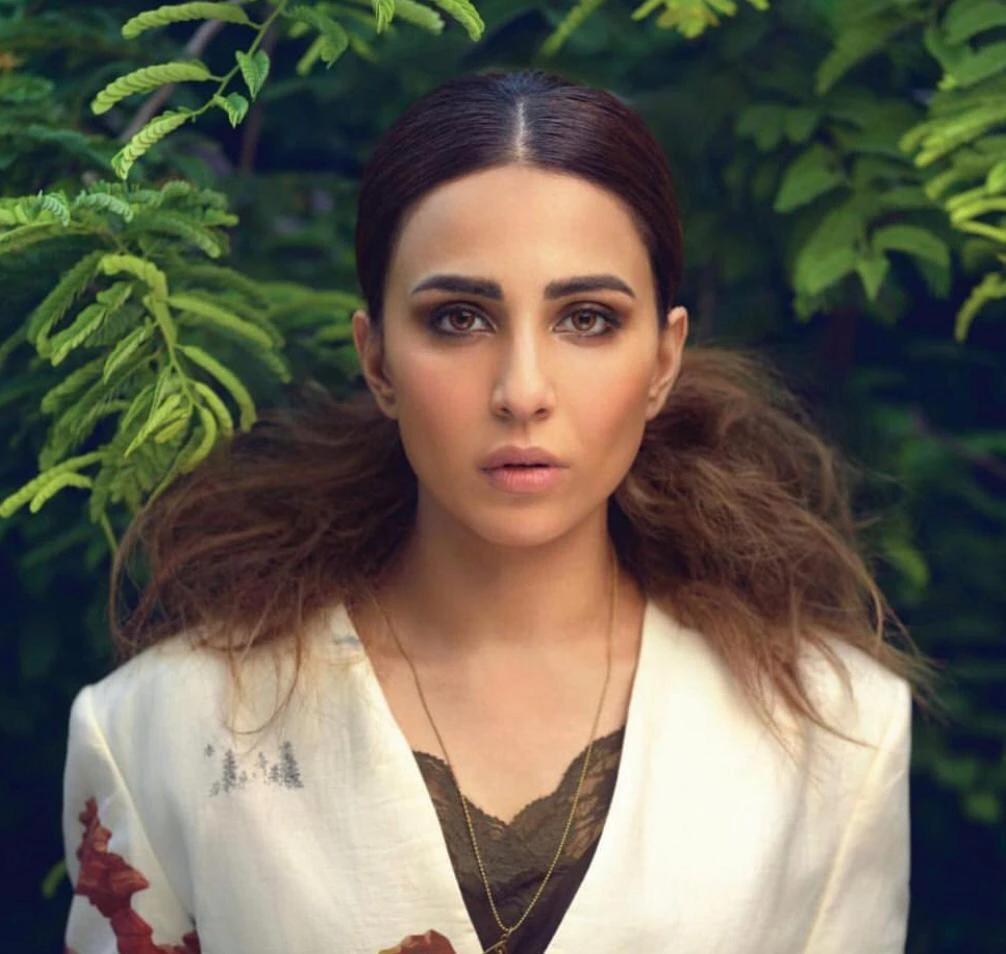 Ushna Shah ready to sell organs to purchase iPhone 15 set to launch soon