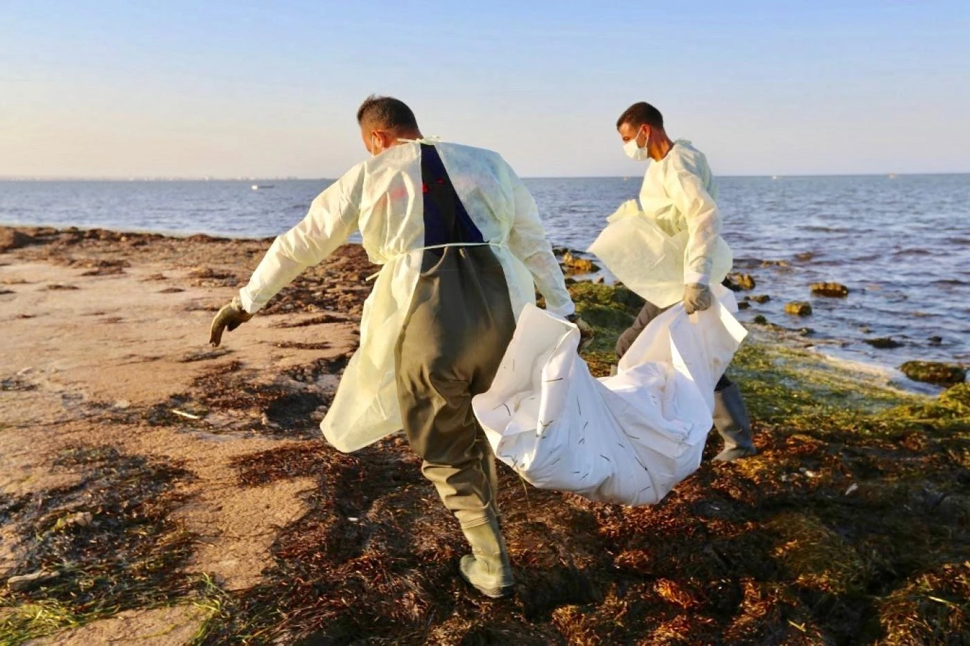 At least 2 migrants found dead at Tunisia-Algeria border
