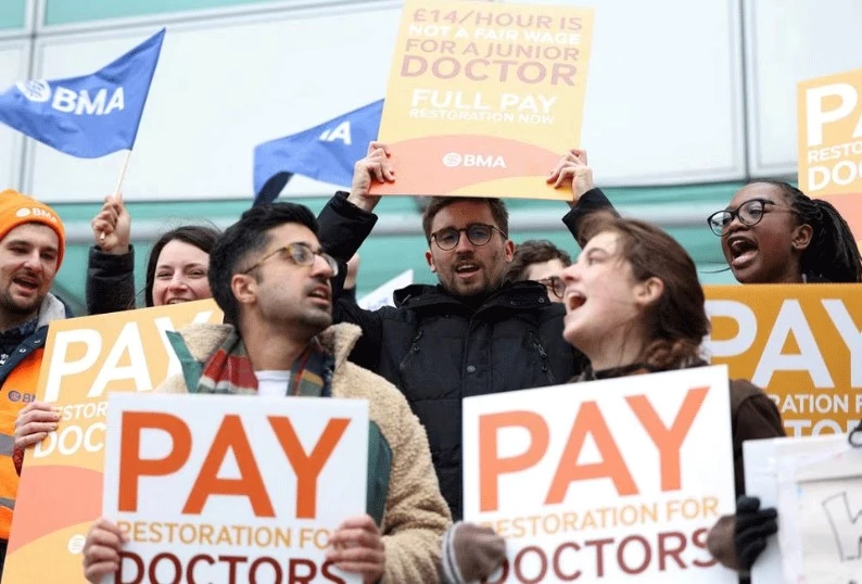 Doctors walk out in UK health service's biggest strike