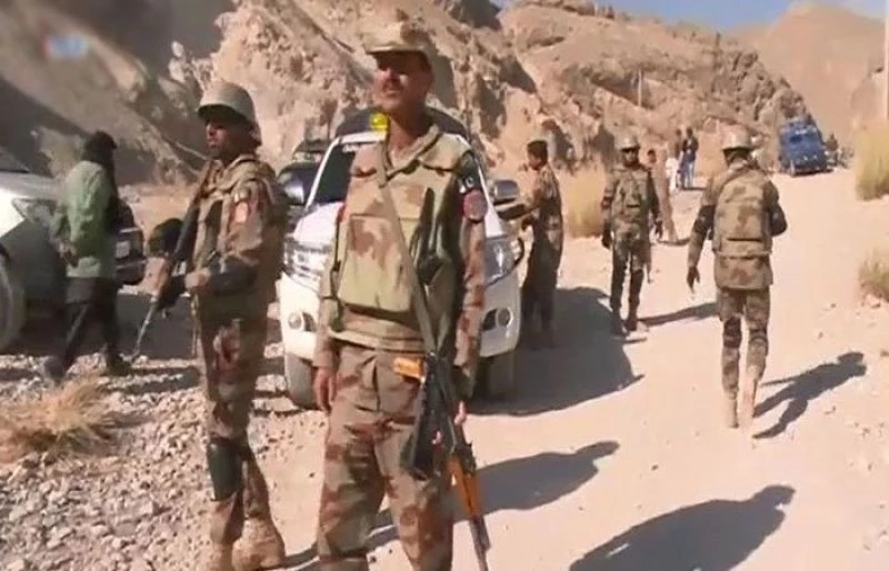 Three troops martyred, two terrorists killed during operation in Sui