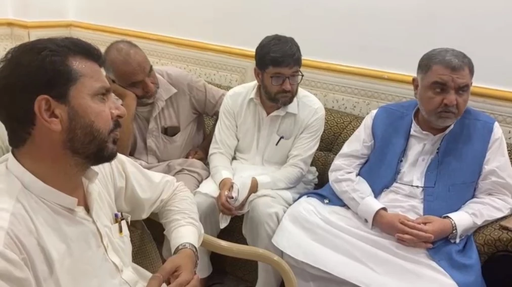 KP govt announces releasing teachers arrested during protest in Peshawar