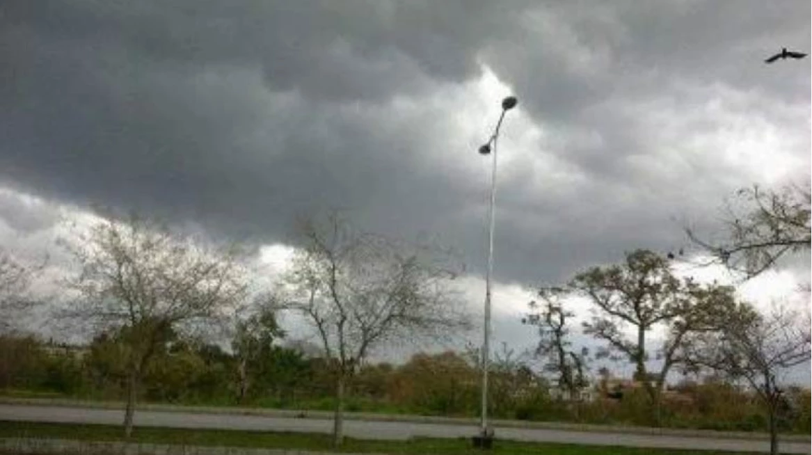 Met Office predicts Punjab, KP, Kashmir to experience downpours on Monday