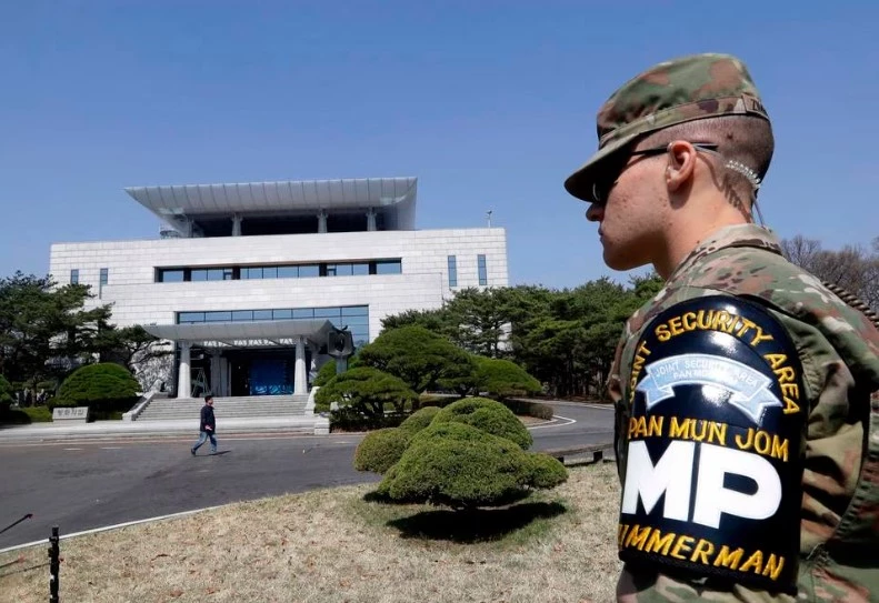 US soldier detained after crossing border into North Korea