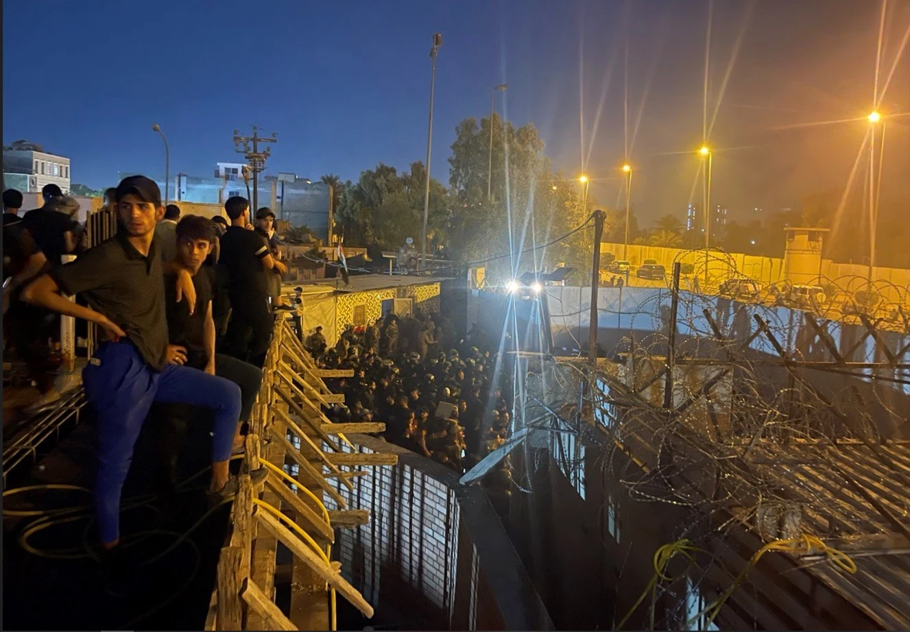 Iraqi protesters torch Swedish embassy in Baghdad