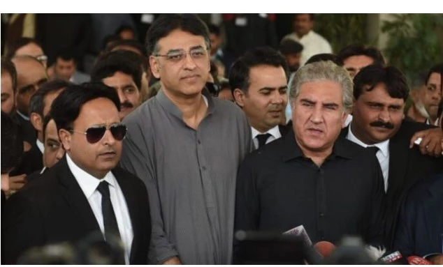 Court extends Qureshi, Asad Umar’s interim bail till Aug 8