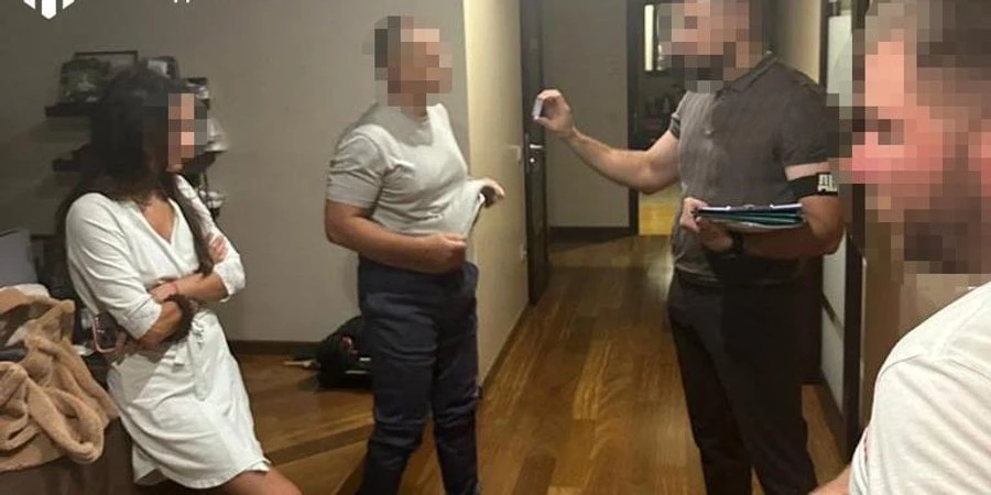 Police search home of Ukrainian MP after Maldives trip