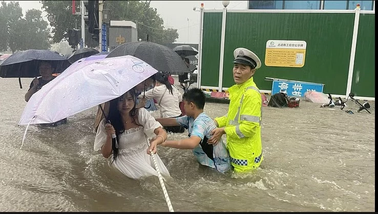 11 killed, 27 missing in Beijing rainstorms