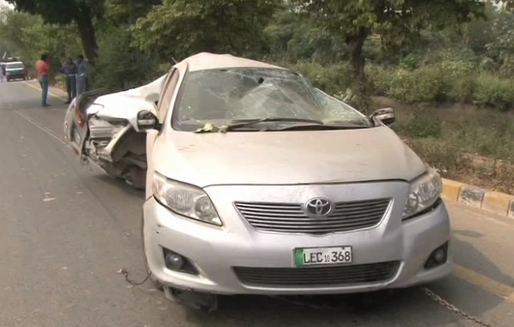 Two die in accident near Lahore’s FC College