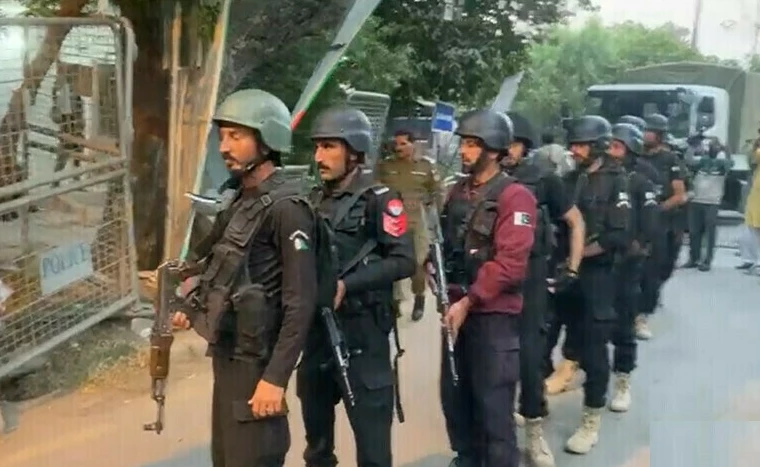 Police deployed at Zaman Park to quell protests by PTI workers