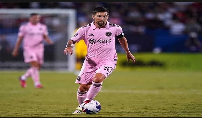 Messi double as Miami move past Dallas after shoot-out