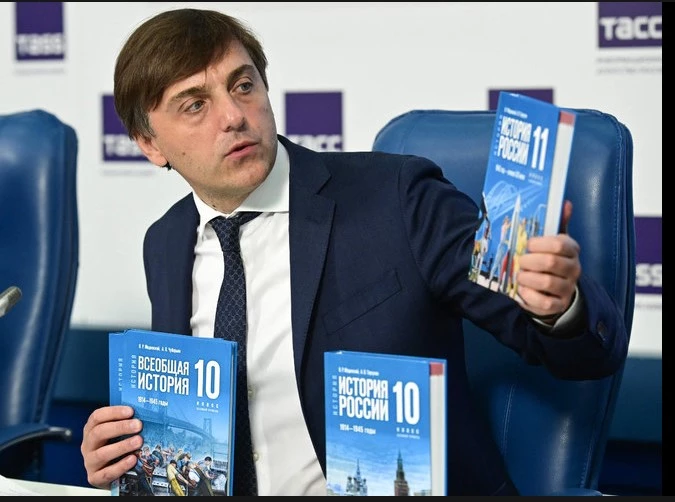 Russia unveils new history textbooks praising Ukraine offensive