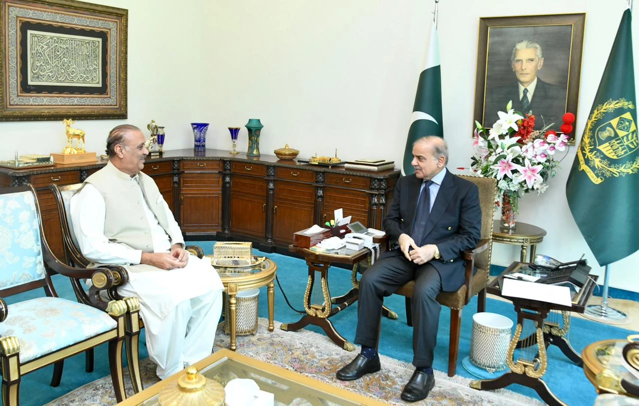 Shehbaz Sharif, Raja Riaz exchange names for caretaker PM, will hold another meeting tomorrow