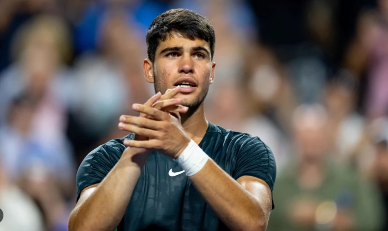 Top-ranked Alcaraz falls to Paul, Medvedev ousted in Toronto