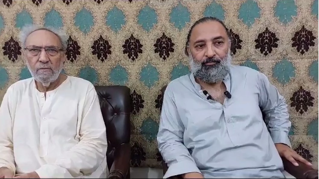 Khawar Bukhari, Ejaz Bukhari of Attock quit PTI