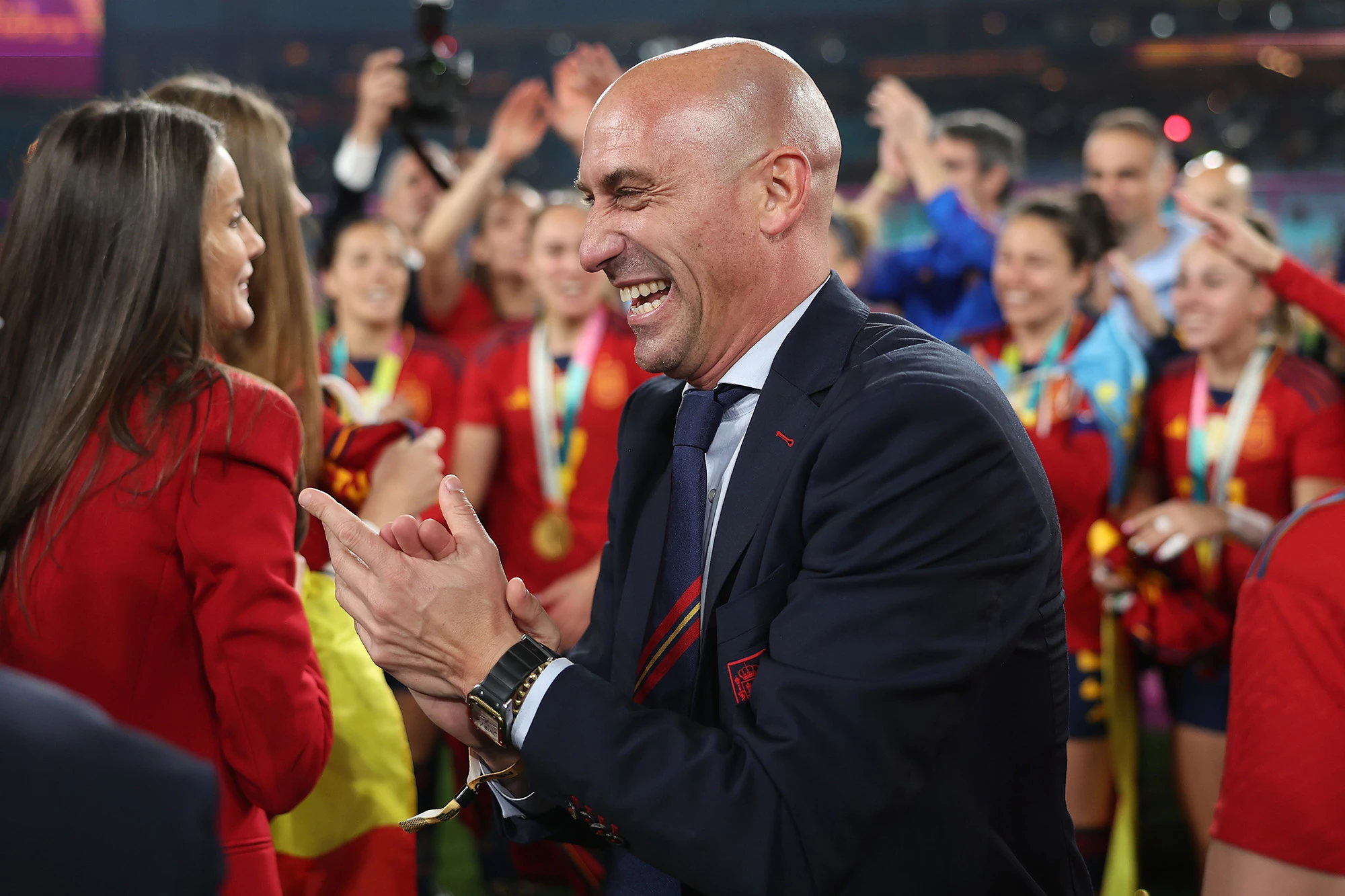 Spanish minister condemns Rubiales for kissing Spain star