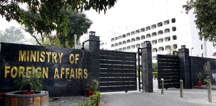 Pakistan summons Indian envoy over LoC firing