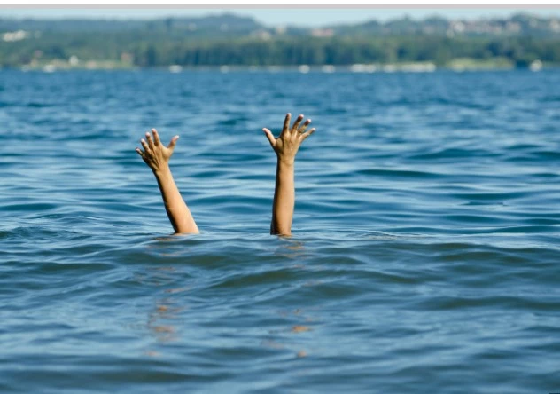 Two minor sisters drown in Qamber Shahdadkot pond