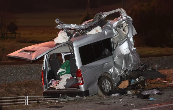 Five die as 22-wheeler crushes van in Rawalpindi