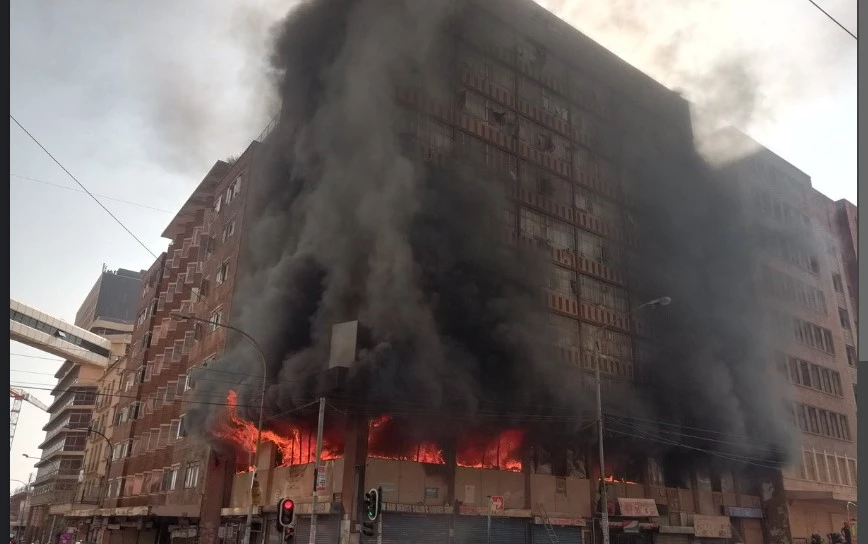 64 die as huge fire sweeps through South African building
