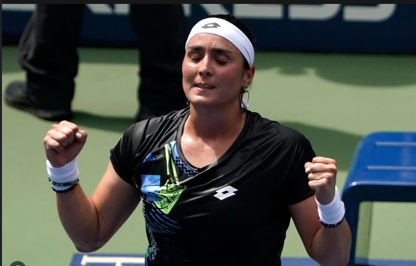Flu-hit 'zombie' Jabeur into US Open third round