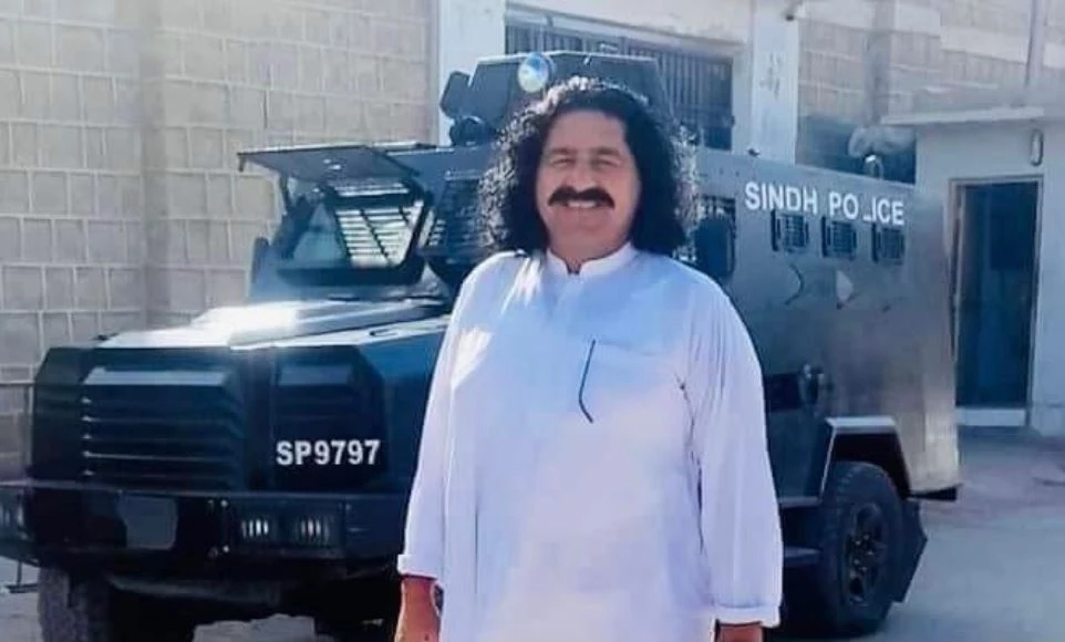 Court allows ex-MNA Ali Wazir to meet his son