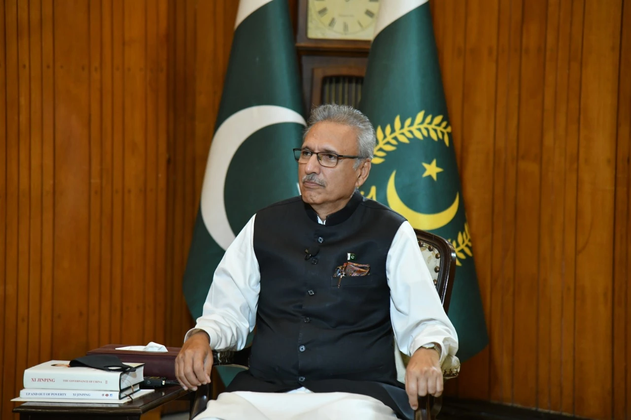 President Alvi to continue even after official term ends