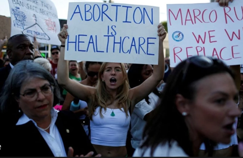 US Supreme Court asked to lift restrictions on abortion pill