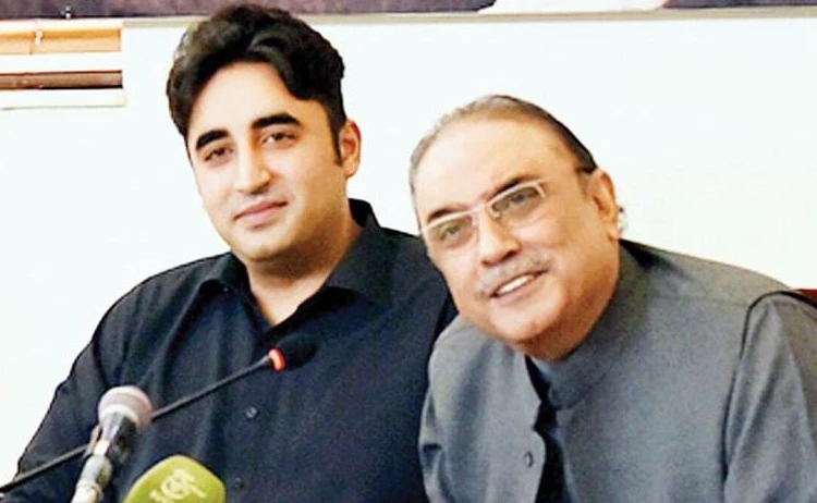 Asif Zardari, Bilawal arrive in Lahore today to chair PPP CEC huddle