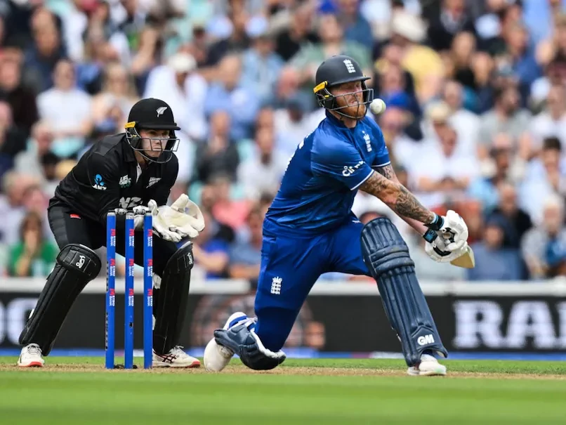 England set a target of 312 for New Zealand in 4th ODI