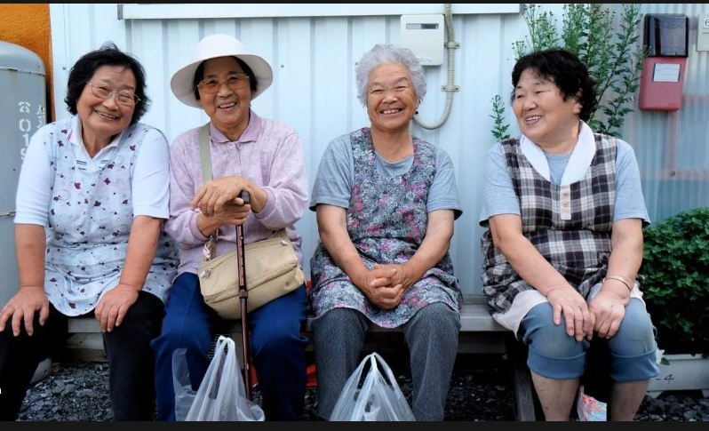 One in 10 Japanese are older than 80