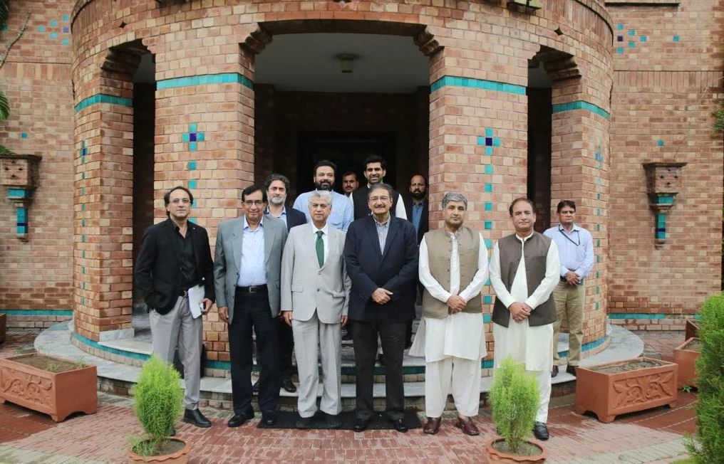 PCB chief meets Information minister