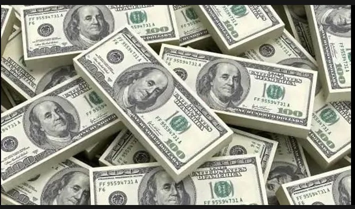Pakistani rupee makes it 13 in a row against US dollar in interbank market