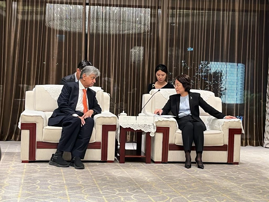 Pakistan, China vow to cooperation in Radio, TV industry