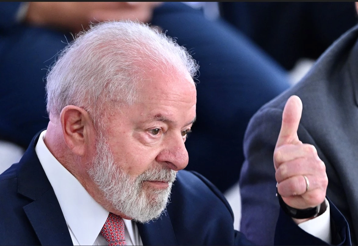 Brazil's Lula goes in for hip surgery -- and hopes for mood boost