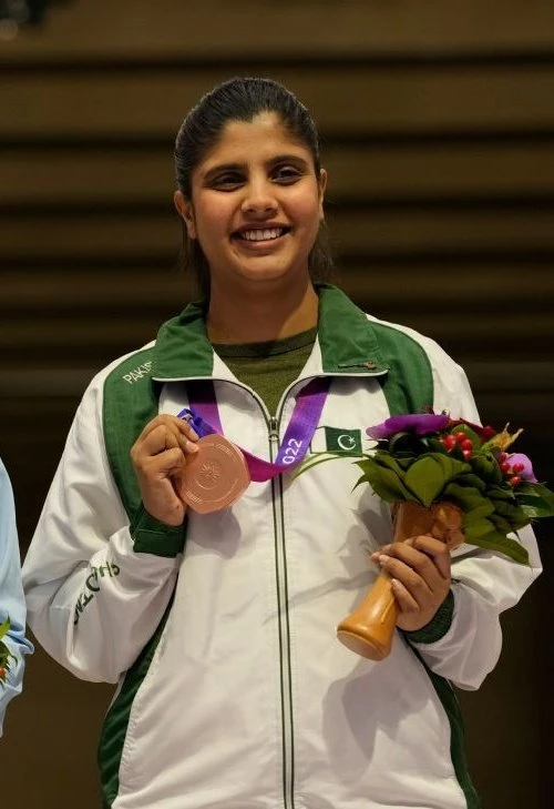 Shooter Kishmala Talat wins first medal for Pakistan in Asian Games