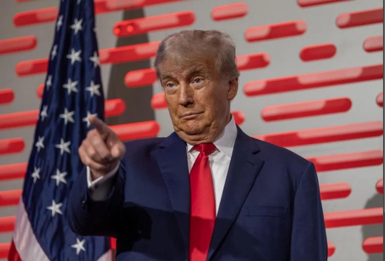 Trump business empire under threat as New York fraud trial opens