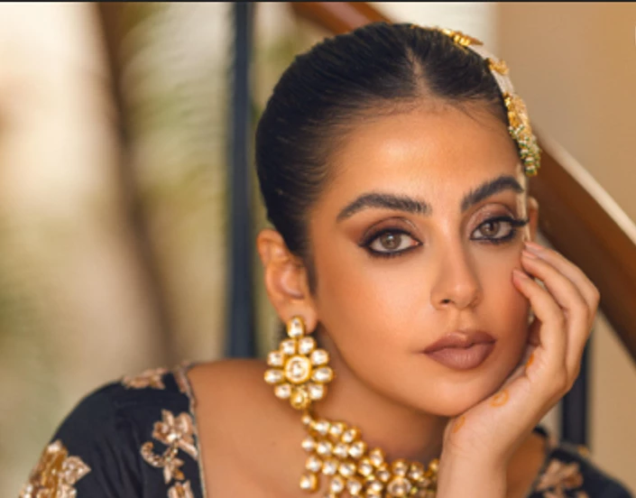 Yashma Gill's serious alert for future husband raises many eyebrows