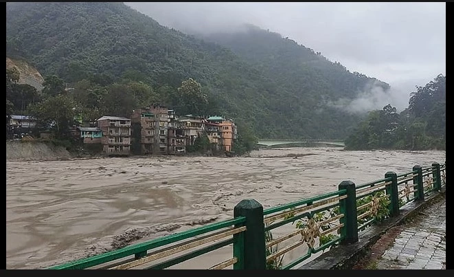 10 dead, 82 missing in India glacial lake burst