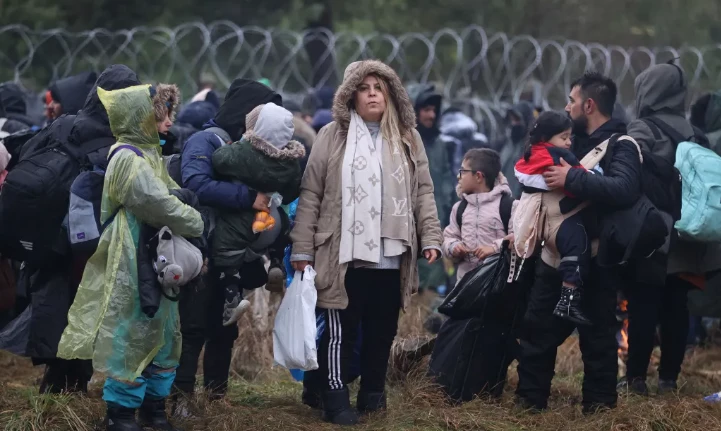 Poland vows to oppose EU migrant deal