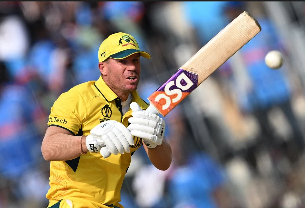 Aussies struggle to put up good show before Indian bowlers’ attack