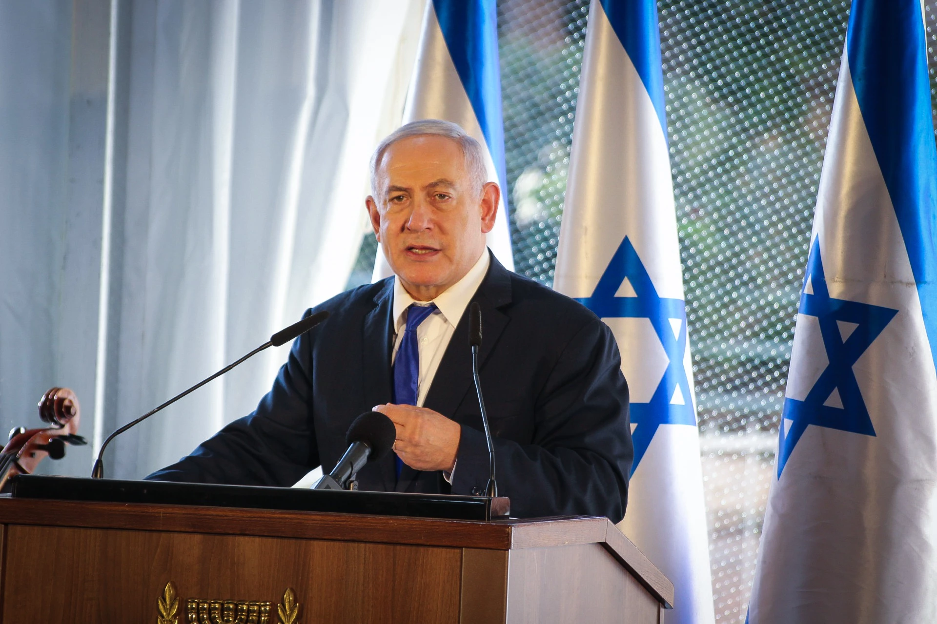 Israel battles Hamas as PM warns of 'long and difficult war'