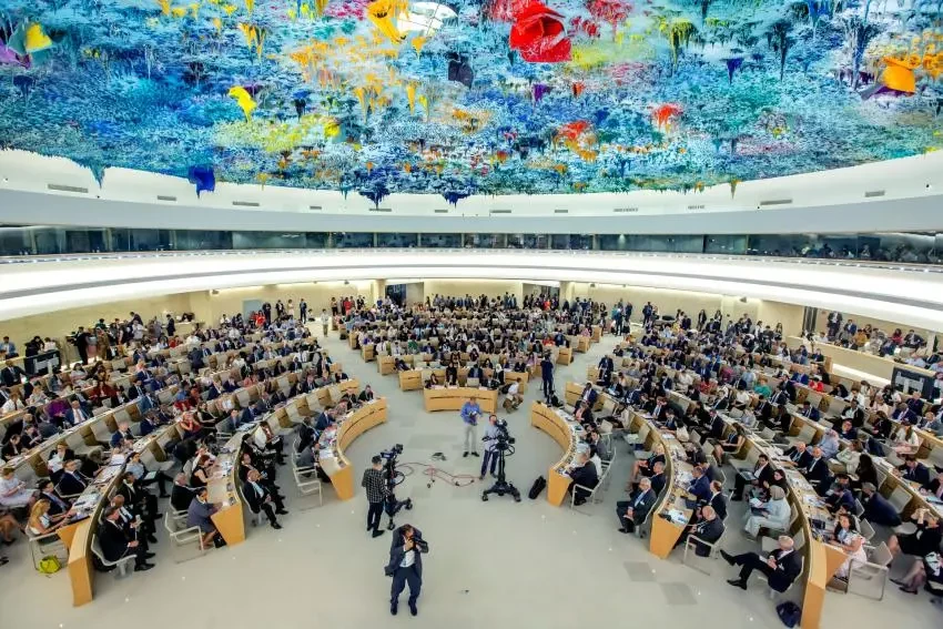 Russia loses bid to regain seat on UN rights body