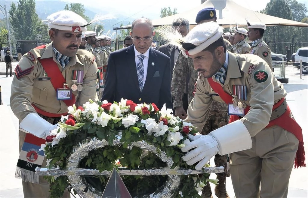 Special Envoy of Secretary General OIC visits Line of Control
