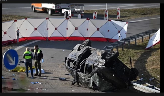 Suspected migrant bus crash kills seven in Germany