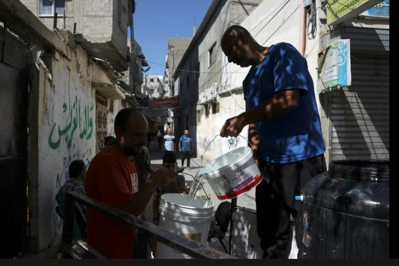 'If we bathe, we won't drink': Gazans struggle as water supplies dwindle