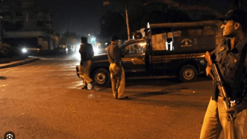 Three robbers shot dead in encounter with Karachi police