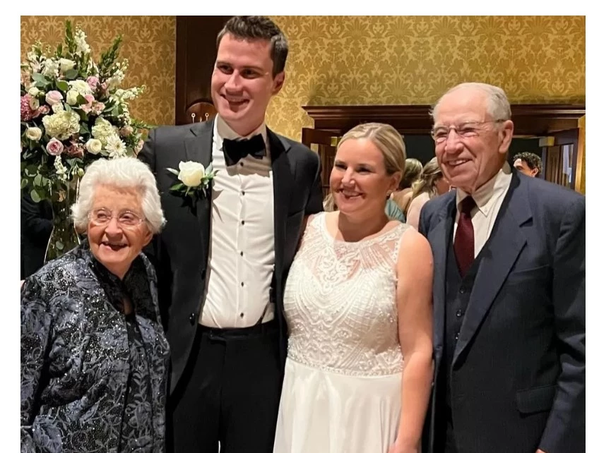 US senator crowned 'matchmaker' after 20 staff marriages